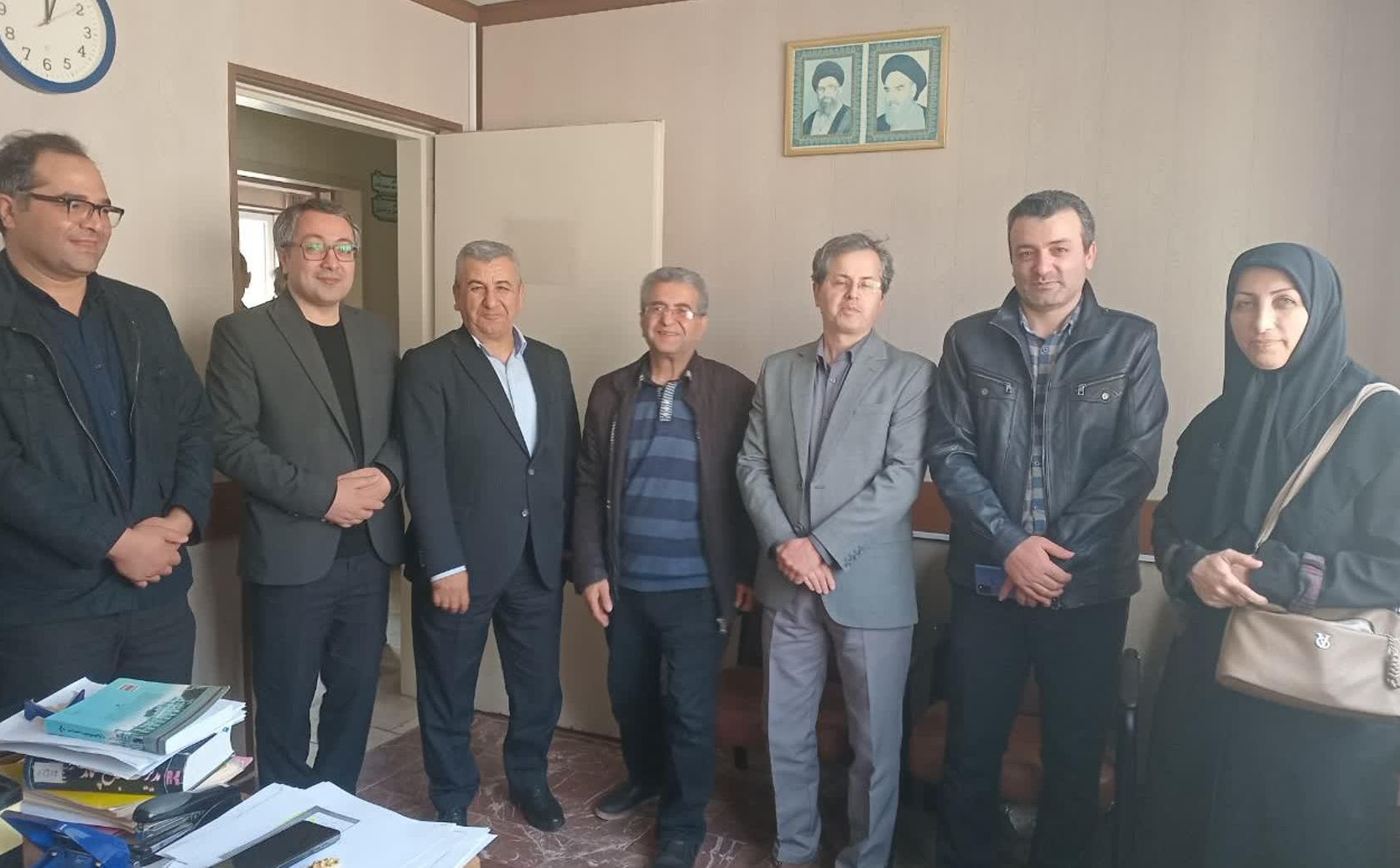 دیدار معاونت محترم آموزشی دانشگاه با اساتید دانشکده جهت تبریک روز استاد در قاب تصویر